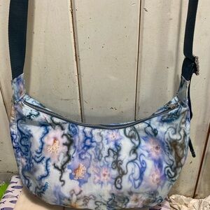 BAGGU X COLLINA STRADA MEDIUM NYLON CRESCENT BAG - BLUE THORNS